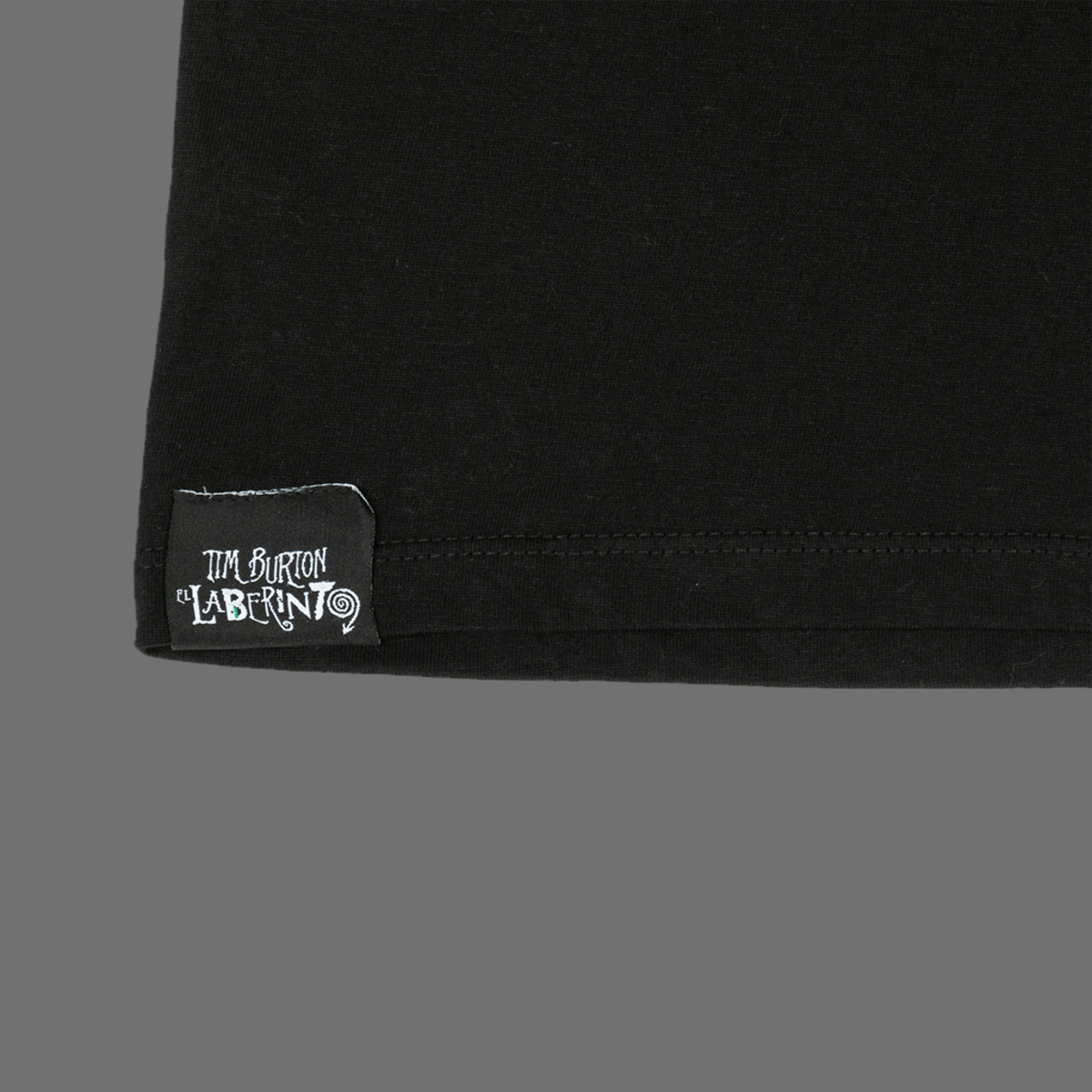 detalle etiqueta camiseta