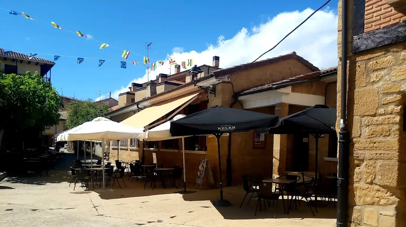 Terraza exterior del Lagar de Briñas
