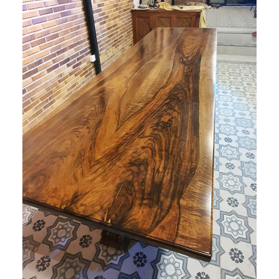 mesa de comedor de madera natural a medida