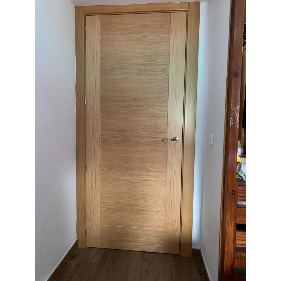 Puerta de interior de madera maciza