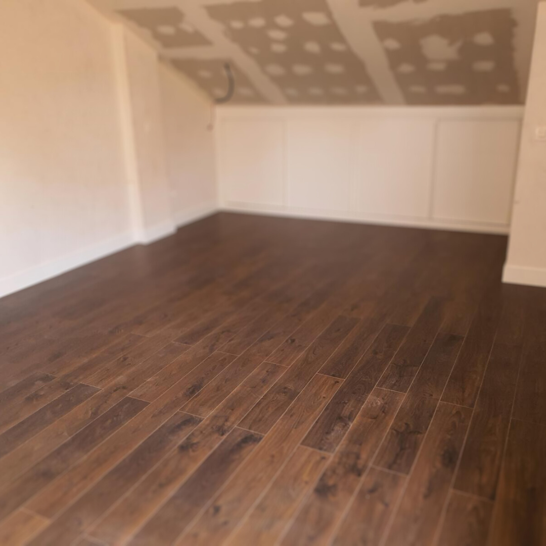 suelo de madera natural